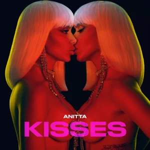 anitta kisses